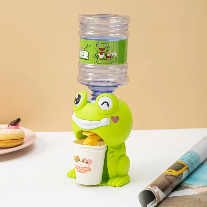 Mini Water Dispenser Beverage Frog Piggy Play House Dispenser Toy Mini Water Dispenser Cartoon Dormitory Toys