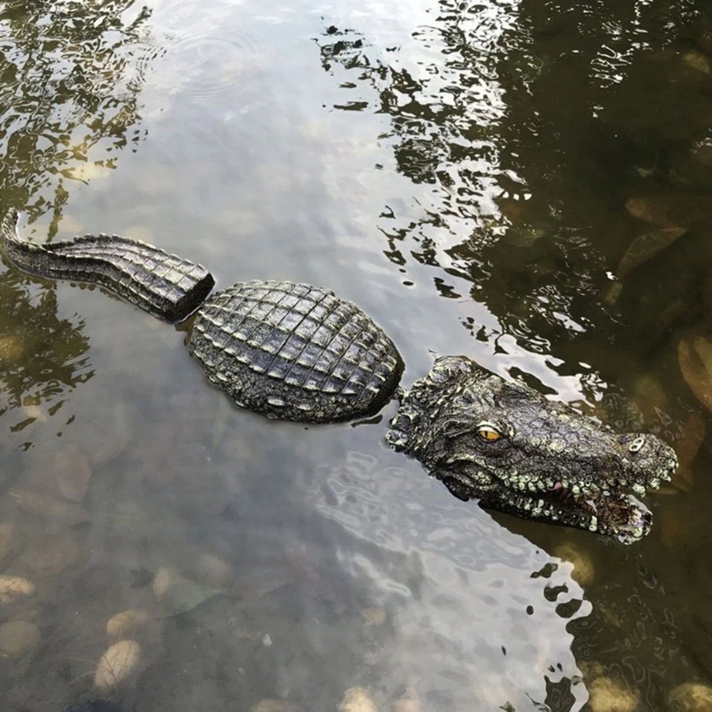 Multi Style Alligator Floating  Decoy Water Solution for Outdoor Pool Ducks Alligator Decoy Garden Accessories Home Decor