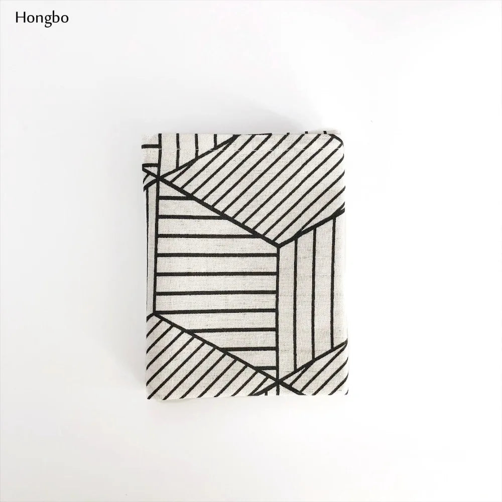 Hongbo 1 Pcs Plaid Cotton Placemat Japanese Fashion Style Fabric Table Mats Napkins Simple Design Tableware Kitchen Tool