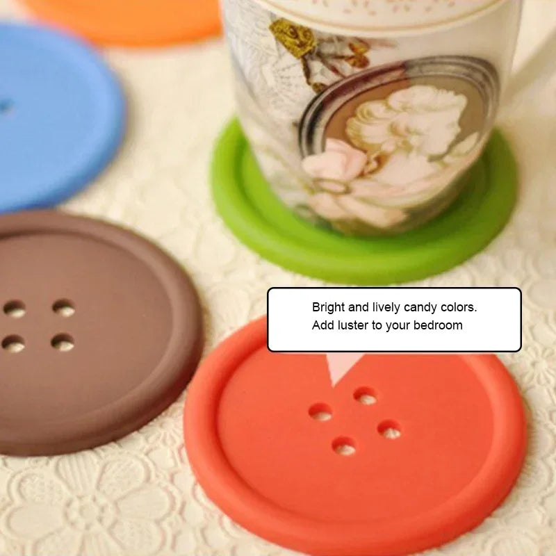 1PC Creative Home Heat-resistant Round Water Coaster Non-slip Insulation Pad Silicone Table Mat Simple Button Coaster Kitchen