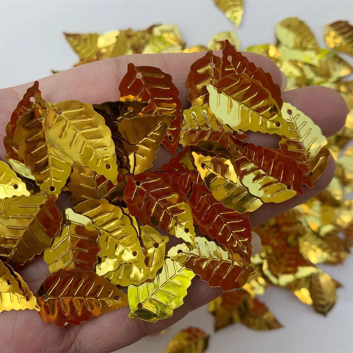 Sequins 16mm/25mm PVC Leaves Loose Sequins Sequins Sewing Wedding Decoration Accessories Crafts Decoration Accessories 10g/20g