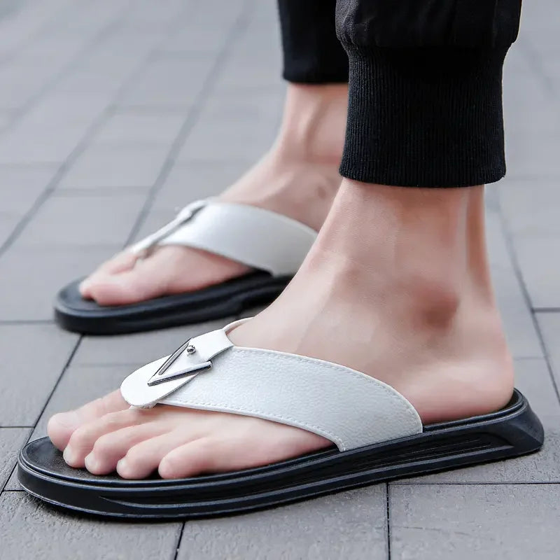 39-44Men's Flip-flops Outdoor Slippers Casual Beach Shoes Summer Slippers Men Luxury Sandals Fashion Shoes for Boy Free Shipping