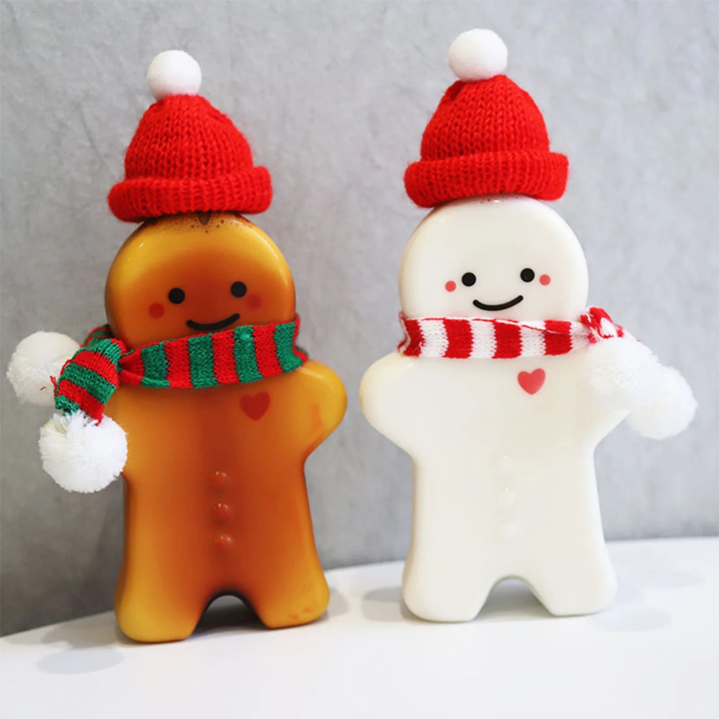 10PCS Christmas Bottles Gingerbread Man Drinking Cup Shaker for Milk Juice Bottles Xmas Candy Cookie Jars Gifts Wrapping Bottles