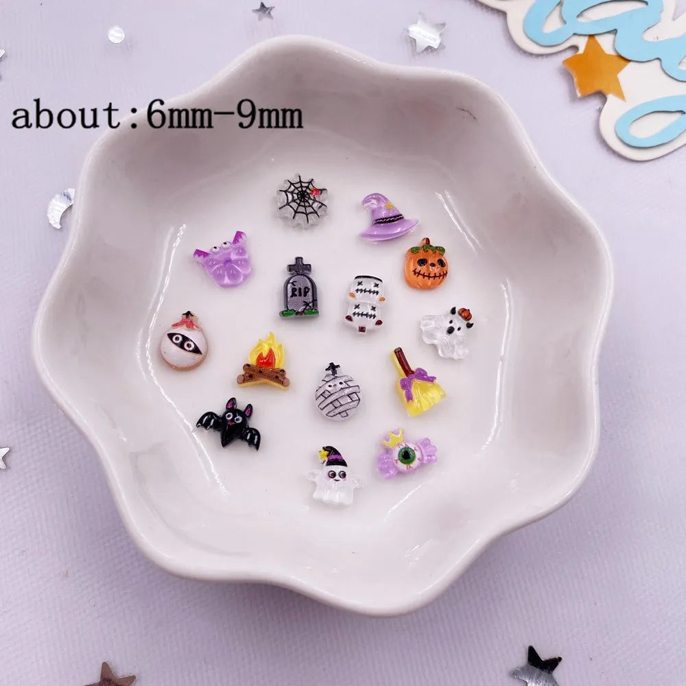 50pcs Resin Mini Colorful Halloween Ghost Pumpkin Hat Bat spider Flat back Figurines Nail Art DIY Scrapbooks  Accessories Crafts