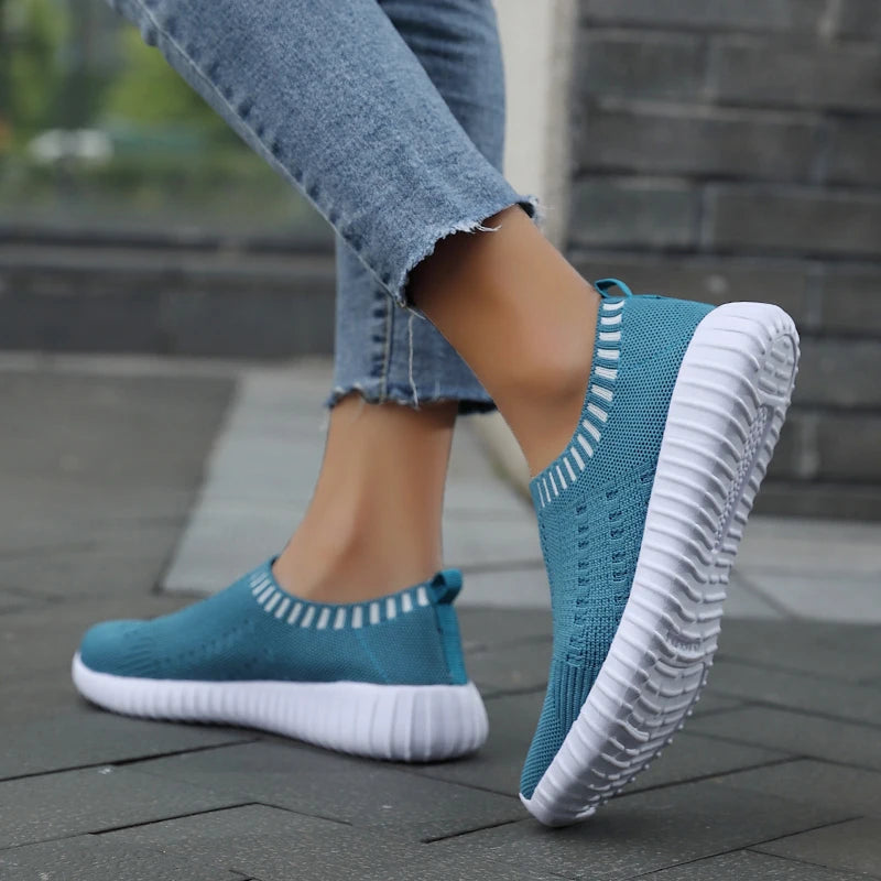 Women Sneakers Mesh Breathable Casual Tennis Shoes for Women Outdoor Walking Shoes Slip on Comfortable Lightweight Running Shoes