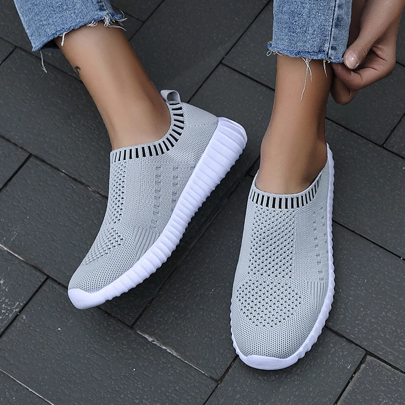 Women Sneakers Mesh Breathable Casual Tennis Shoes for Women Outdoor Walking Shoes Slip on Comfortable Lightweight Running Shoes