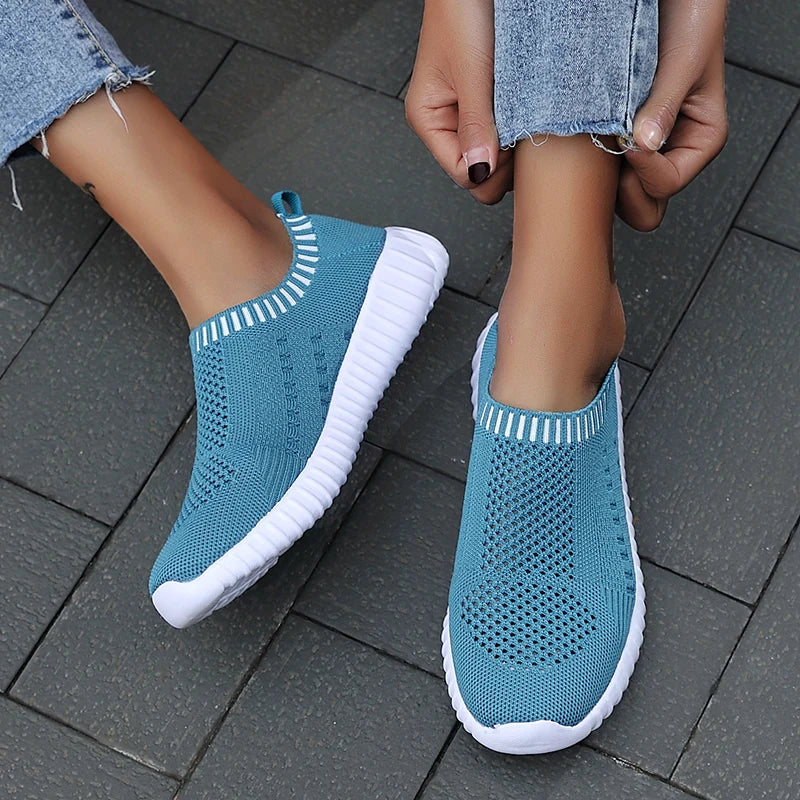 Women Sneakers Mesh Breathable Casual Tennis Shoes for Women Outdoor Walking Shoes Slip on Comfortable Lightweight Running Shoes