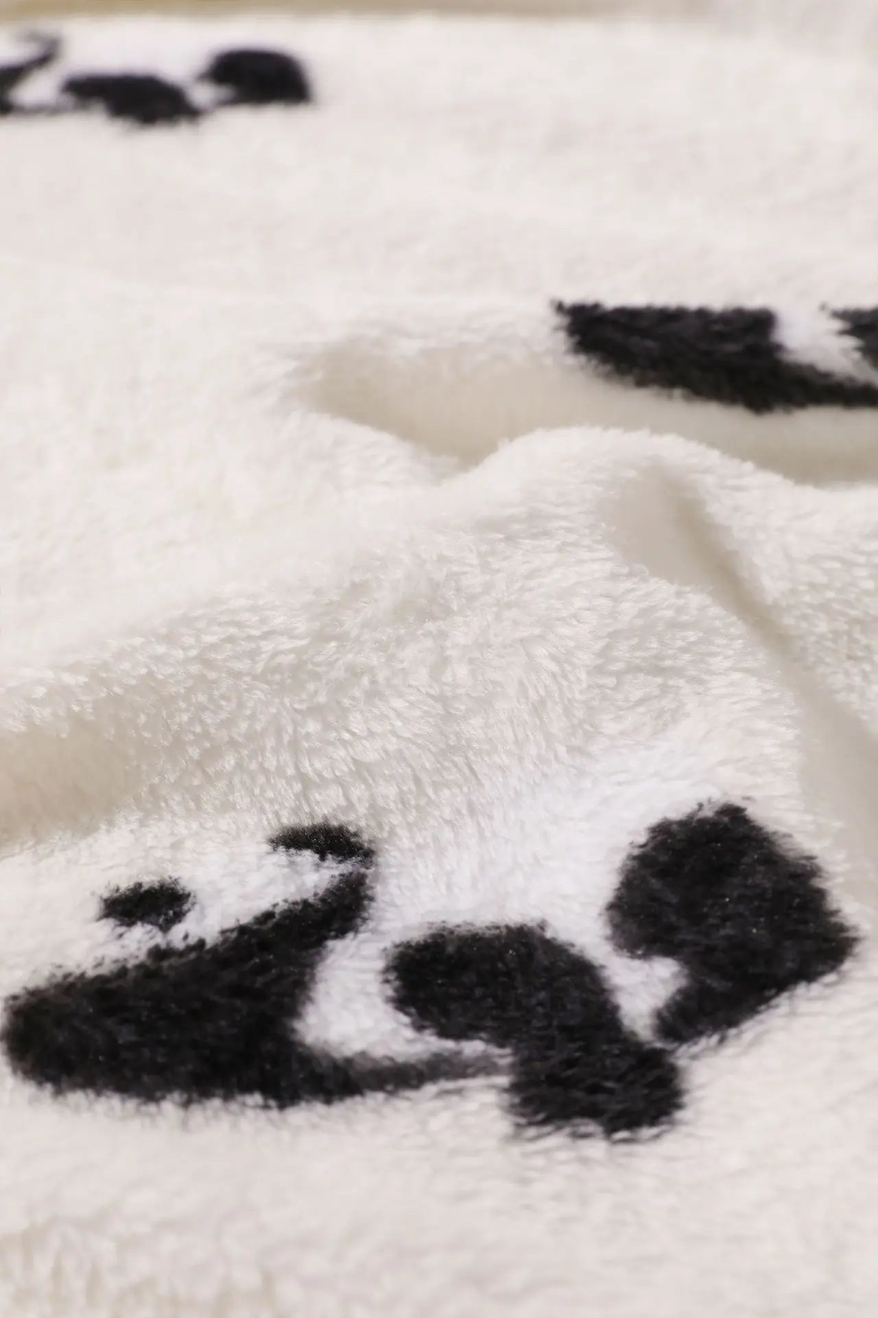 Cartoon Panda Blanket Double-sided Flannel Quilt Thickened Student Dormitory Air Conditioning Woollen Carpet Flannel Polyester