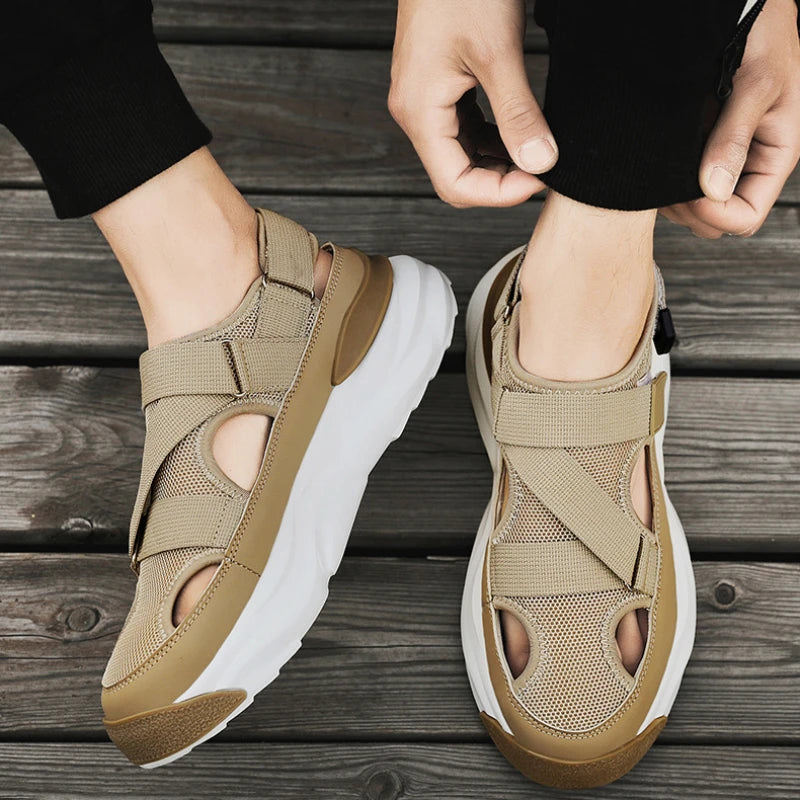 Sandals for Men Summer Cave Casual New Baotou Sports Shoes Men's Water Proof Sandals for Male Beach Shoes Platform Sandals 슬리퍼44