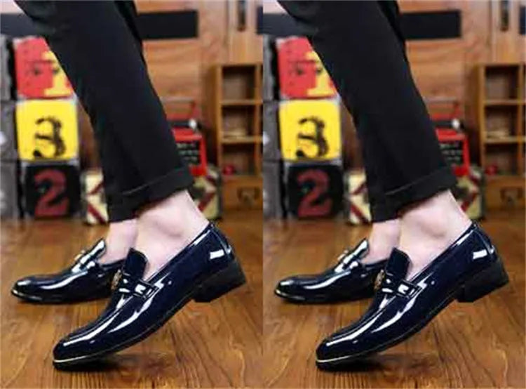 2024 New Fashion Red Men's Social Shoe Casual Glitter Leather Loafers Shoes for Men Slip-on Pointed Toe Dress Shoes Men Footwear