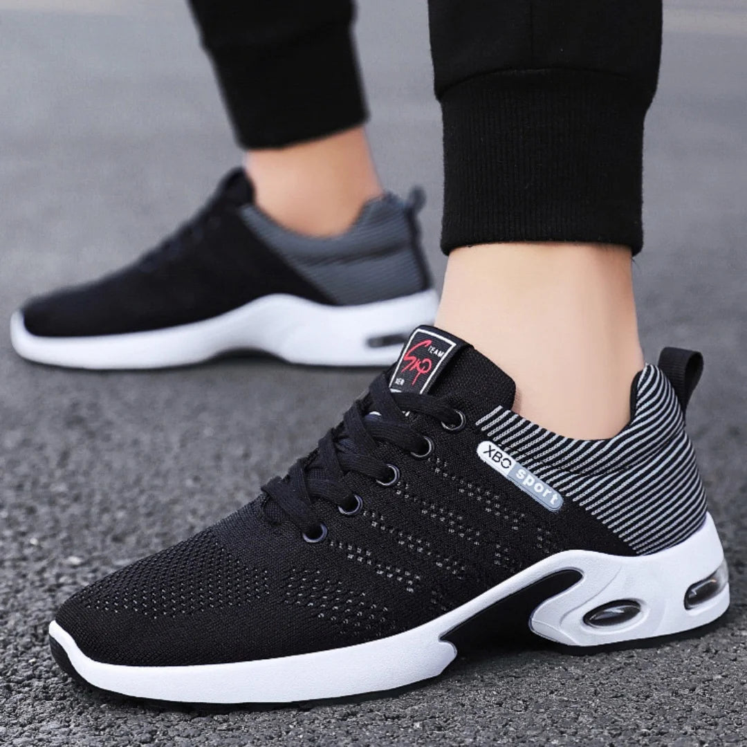 Hot New men Shoes trend men's shoes breathable lace-up running shoes Korean version light casual sports shoes