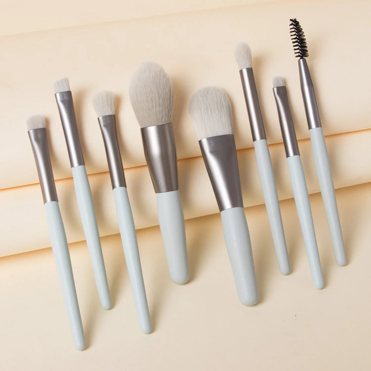 8Pcs Makeup Brush Set Makeup Concealer Brush Blush Loose Powder Brush Eye Shadow Highlighter Foundation Brush Beauty Tools