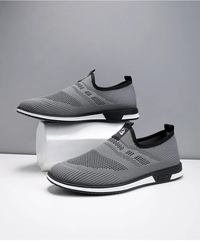 Sneakers Men 2023 New Breathable Mesh Lightweight Casual Shoes Comfortable Soft Bottom Flats Slip on Men Shoes Zapatillas Hombre