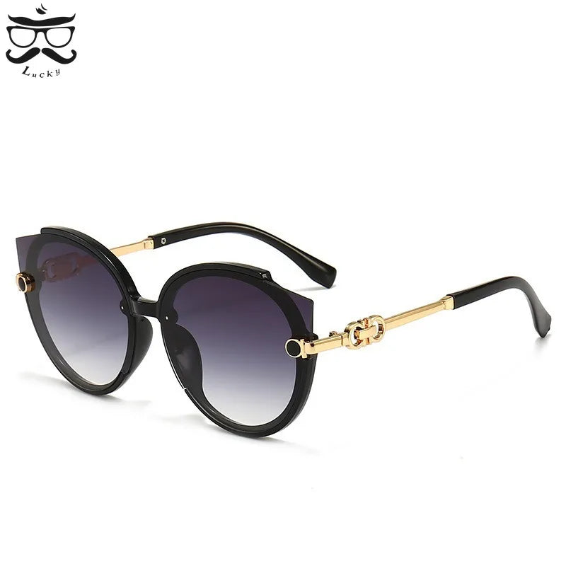 Women's Sunglasses Fashion Street Photo Trend Seaside Sunglasses UV Protection Personality Fashion Sunglasses Gafas De Sol