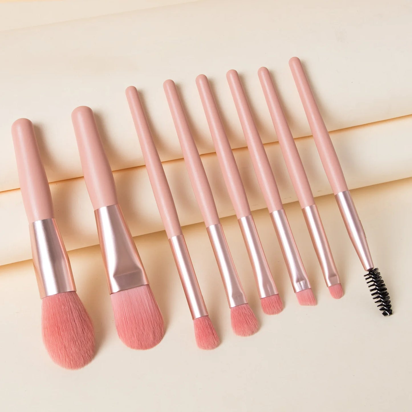 8Pcs Makeup Brush Set Makeup Concealer Brush Blush Loose Powder Brush Eye Shadow Highlighter Foundation Brush Beauty Tools