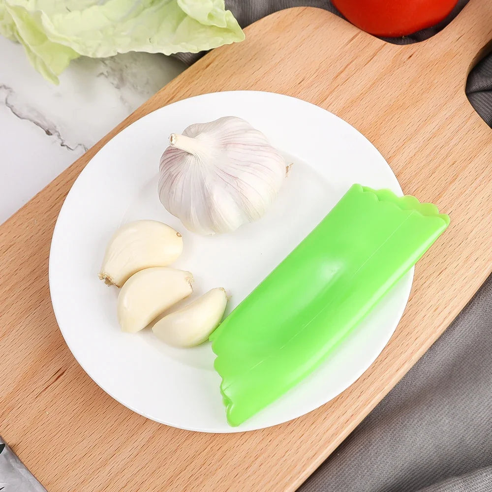 Silicone Garlic Peeler Practical Garlic Roller Stripper Peeling Vegetable Fruit Tools Household Creative Kitchen Gadgets Tools